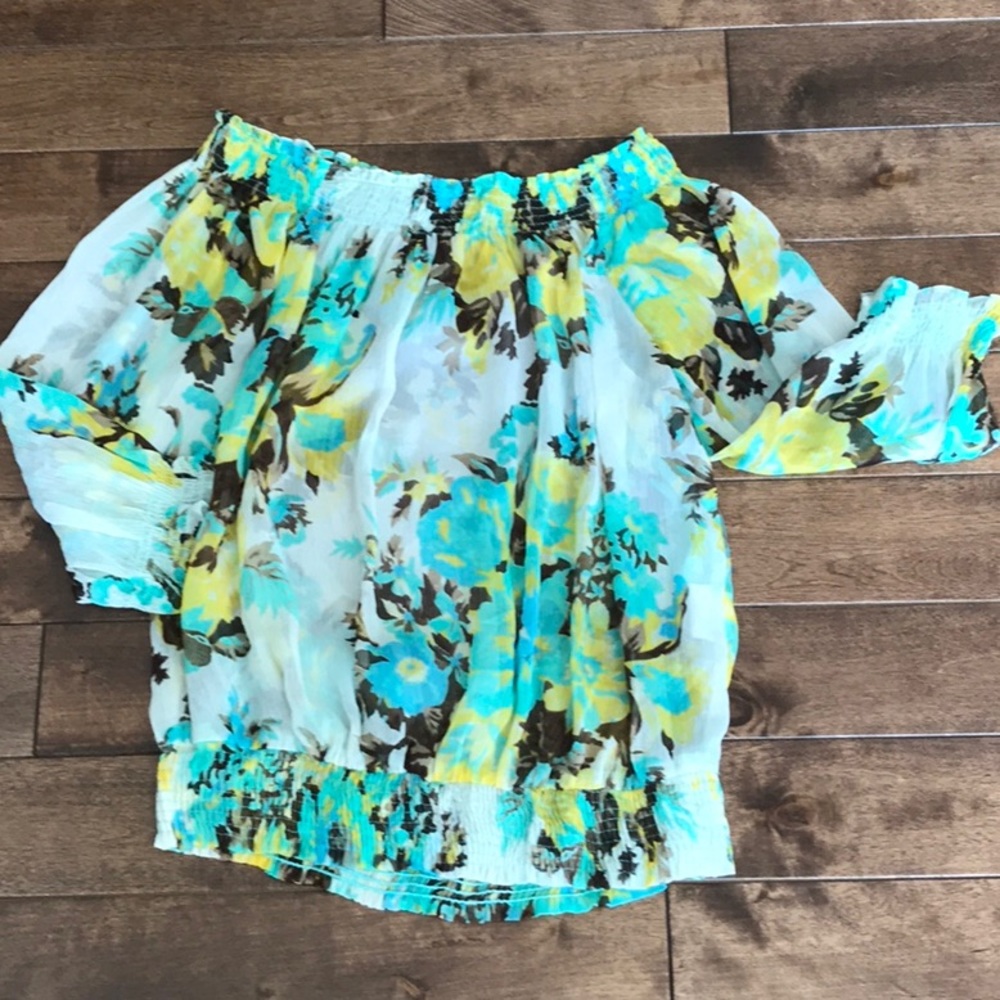 Vero Moda Floral Top- Size XS